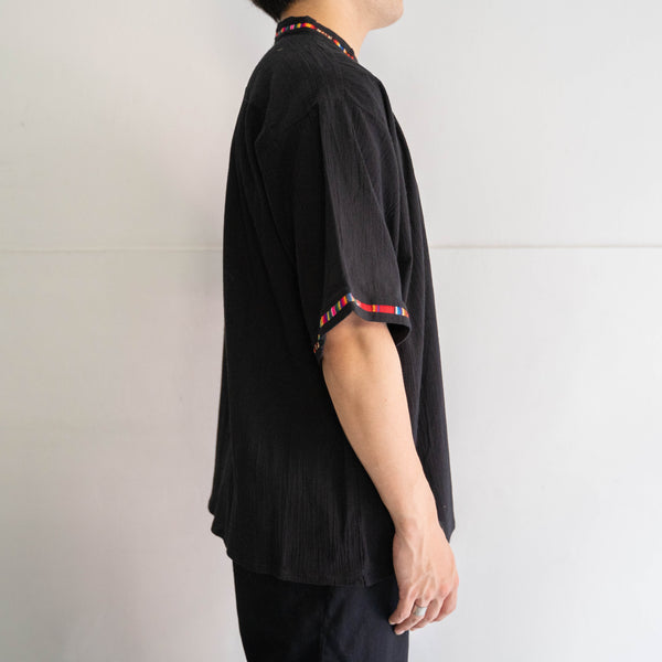 around 1990s black color short sleeve shirt -sarape design-