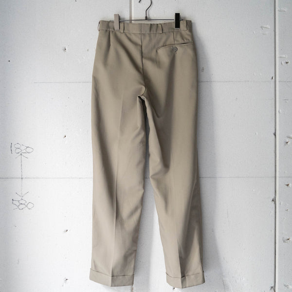 around 1990s khaki beige color poly two tuck slacks -light weight-