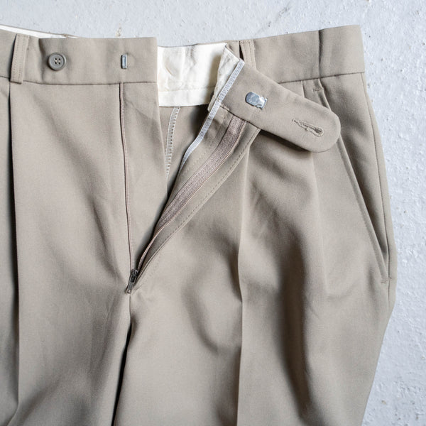 around 1990s khaki beige color poly two tuck slacks -light weight-