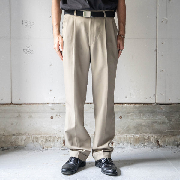 around 1990s khaki beige color poly two tuck slacks -light weight-