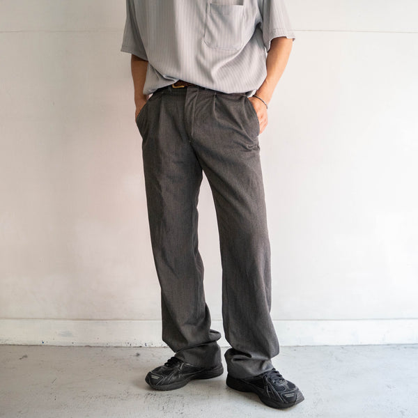 2000s Italian military one tuck gray slacks -black dyed-