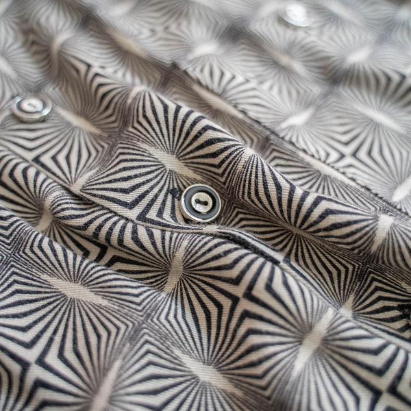 1990s white × black geometric pattern l/s shirt