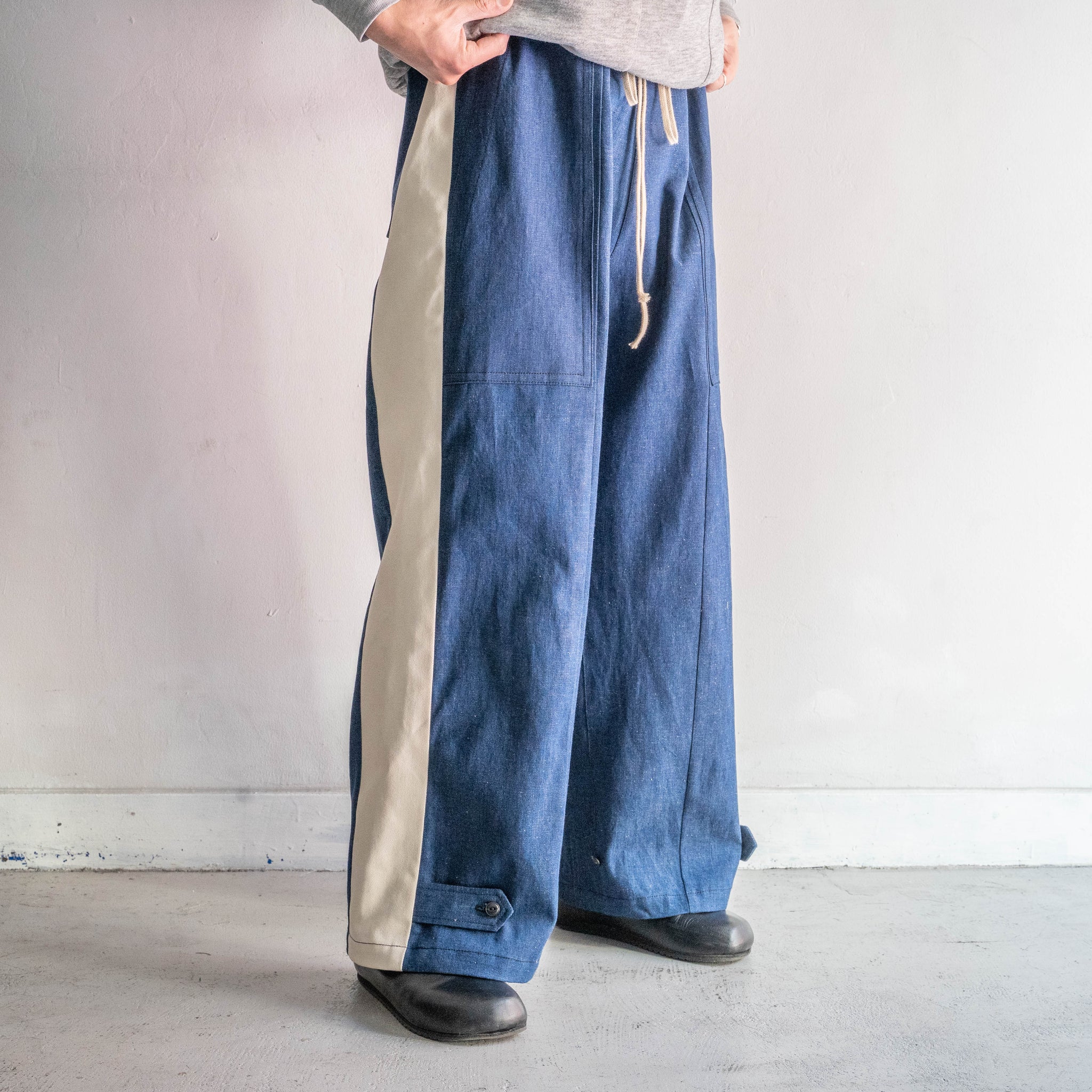 vintage remake" Italian military denim side line wide easy pants -1