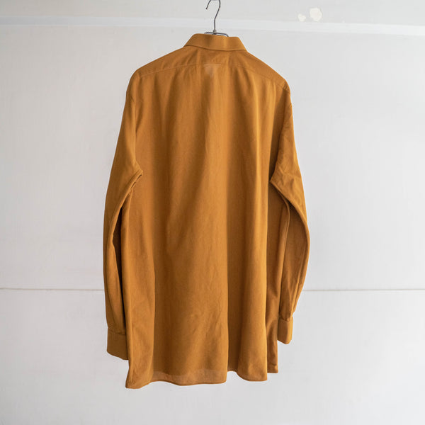 around 1970s Germany light brown weavy fabric shirt