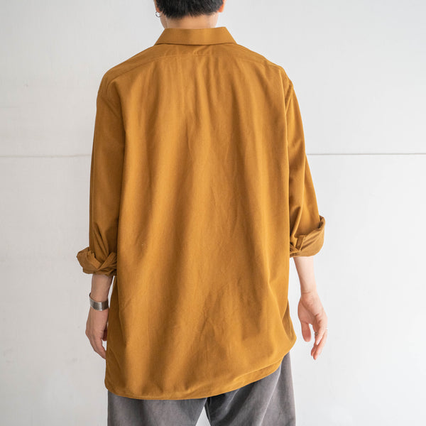 around 1970s Germany light brown weavy fabric shirt