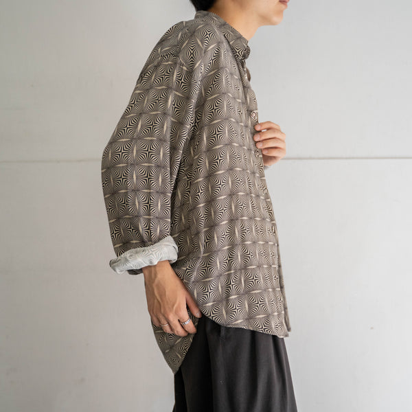1990s white × black geometric pattern l/s shirt