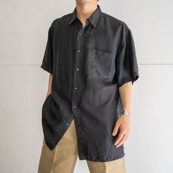 1990s Black silk 100 s/s shirt