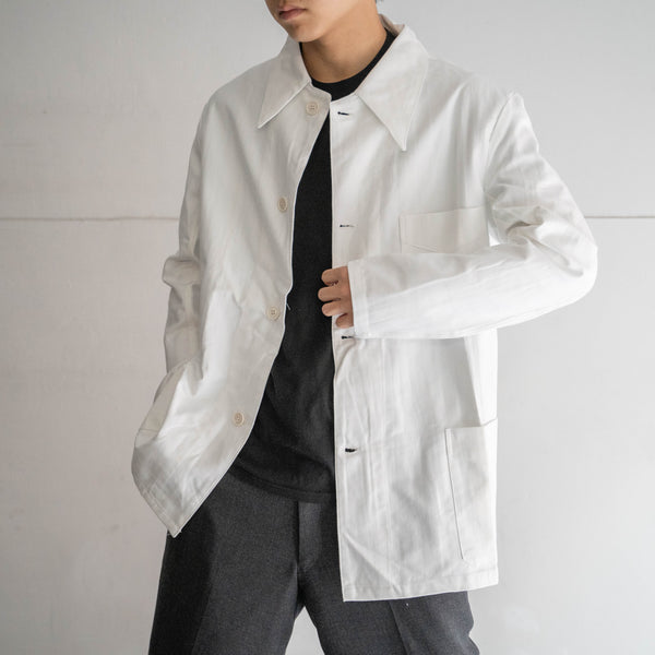 1980s Italian military white work jacket with V pocket "dead stock"