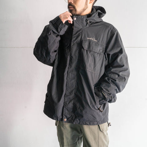 2000s "Eddie Bauer" black color nylon jacket -detachable hood-