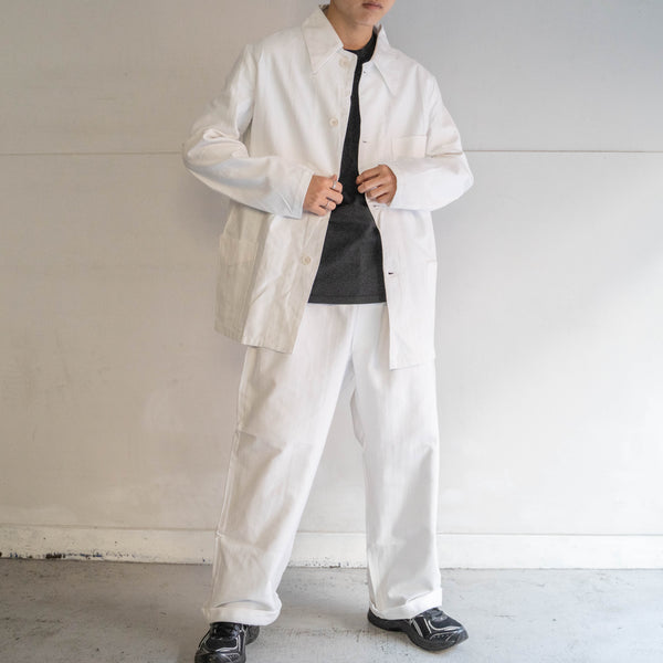 1980s Italian military white work jacket with V pocket "dead stock"