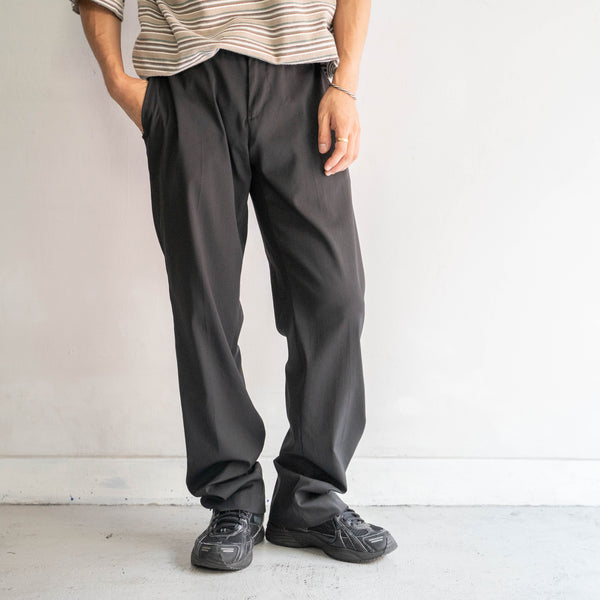 around 2000s 'BENETTON' black color no tuck slacks -light weight-