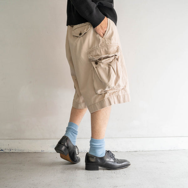 1990s Ralph Lauren beige cargo shorts
