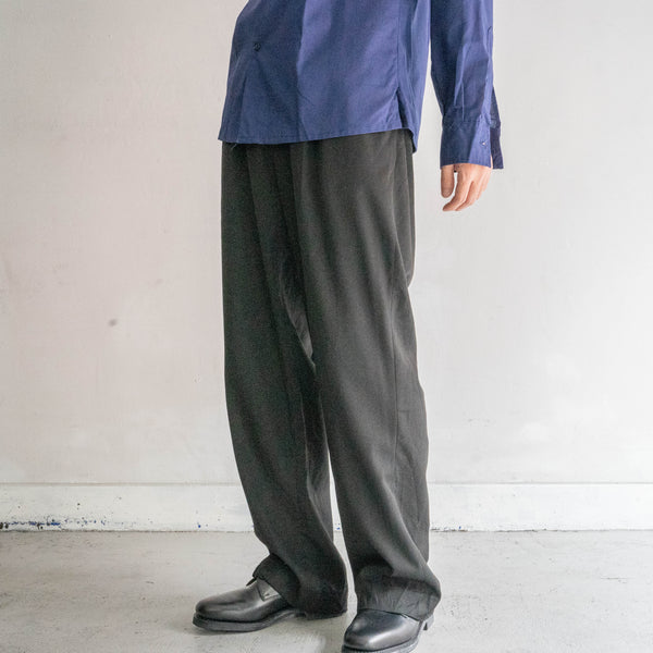 2000s black poly × viscose 1 tuck slacks