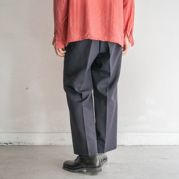 1990-00s black poly 100 2 tuck wide slacks