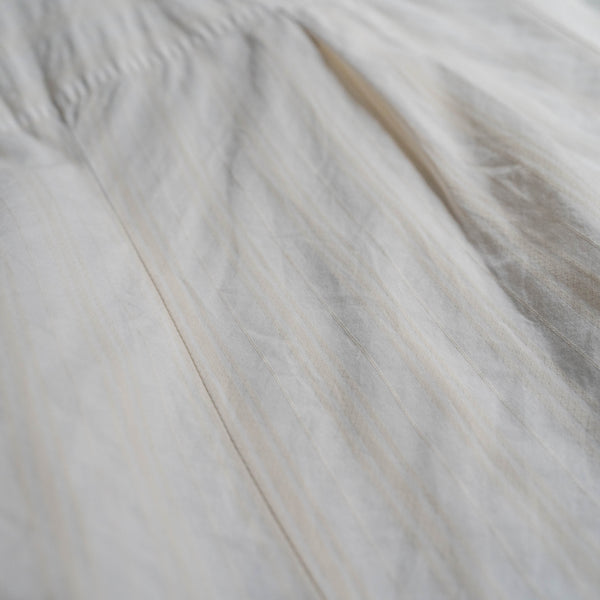 1990s ivory based embroidery l/s dress shirt