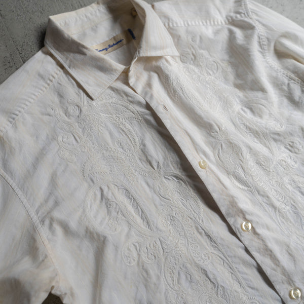1990s ivory based embroidery l/s dress shirt