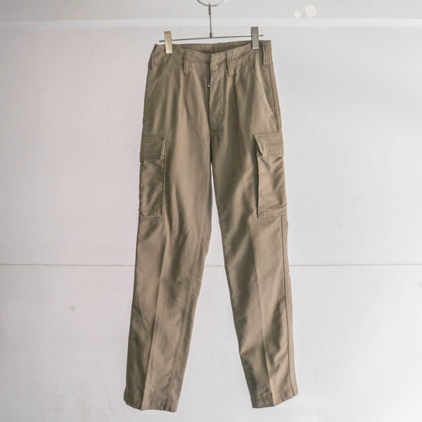 around 1990s German military khaki color moleskin cargo pants 'mint condition'