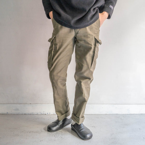 around 1990s German military khaki color moleskin cargo pants 'mint condition'