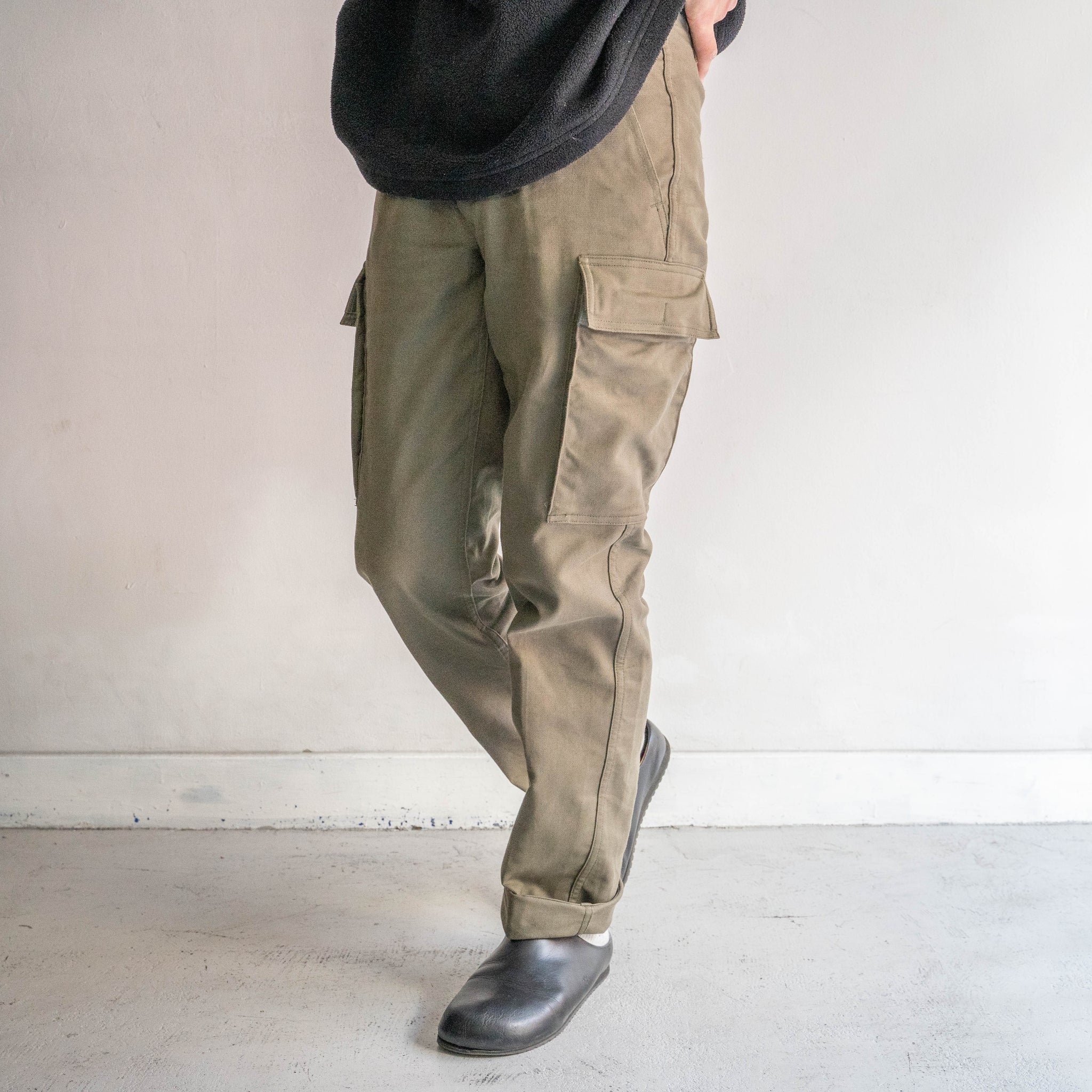 around 1990s German military khaki color moleskin cargo pants 'mint condition'