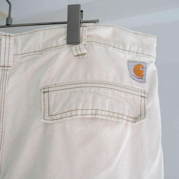 2000s Carhartt white cotton cargo shorts