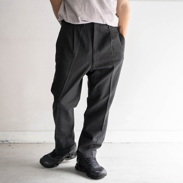 around 1970s England made black color all wool slacks ’double’