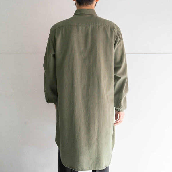 1970-80s olive green grandpa shirt 'with tyrolean button'