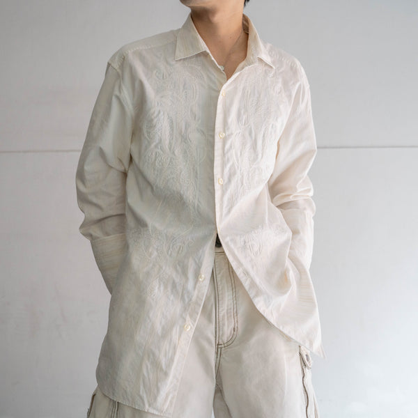 1990s ivory based embroidery l/s dress shirt