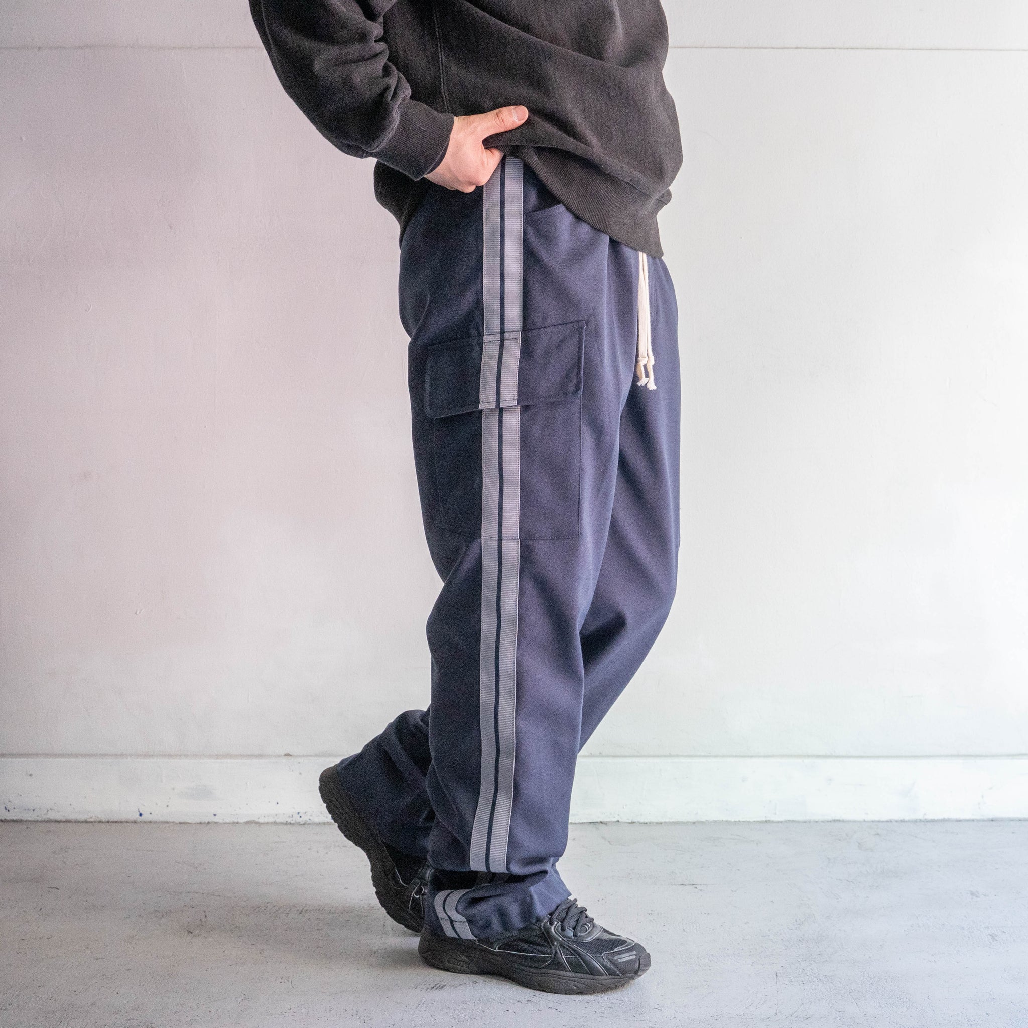 2000s Austrian police side line cargo pants -waist code remake-