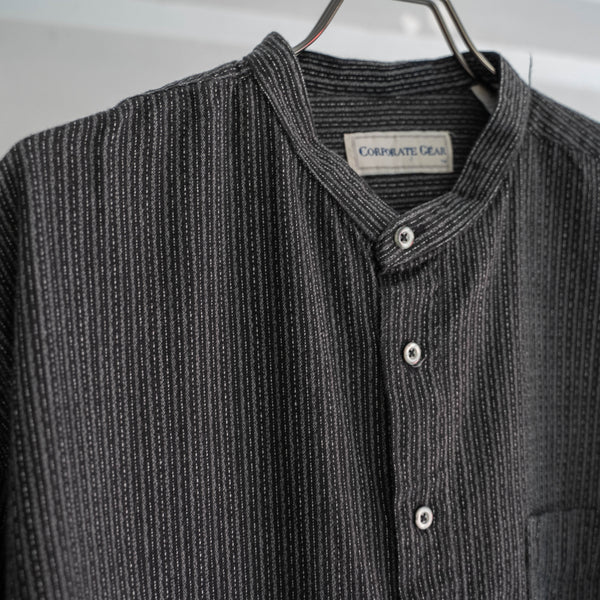 1990s black based stripe stand collar l/s shirt