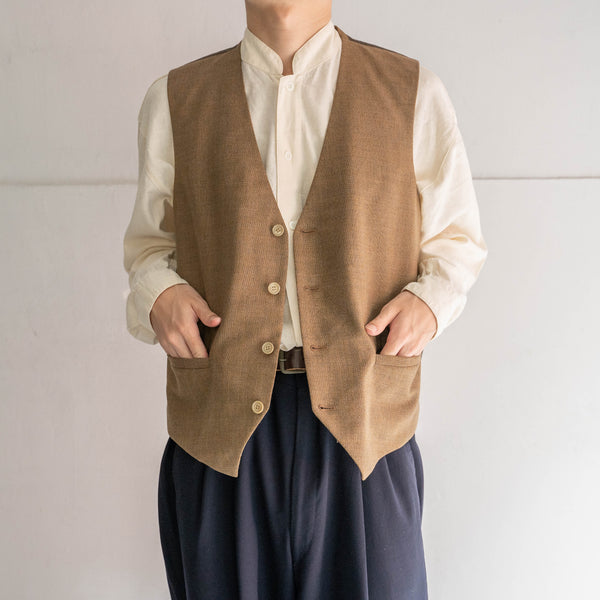 1970-80s Japan vintage light brown vest with cinch back