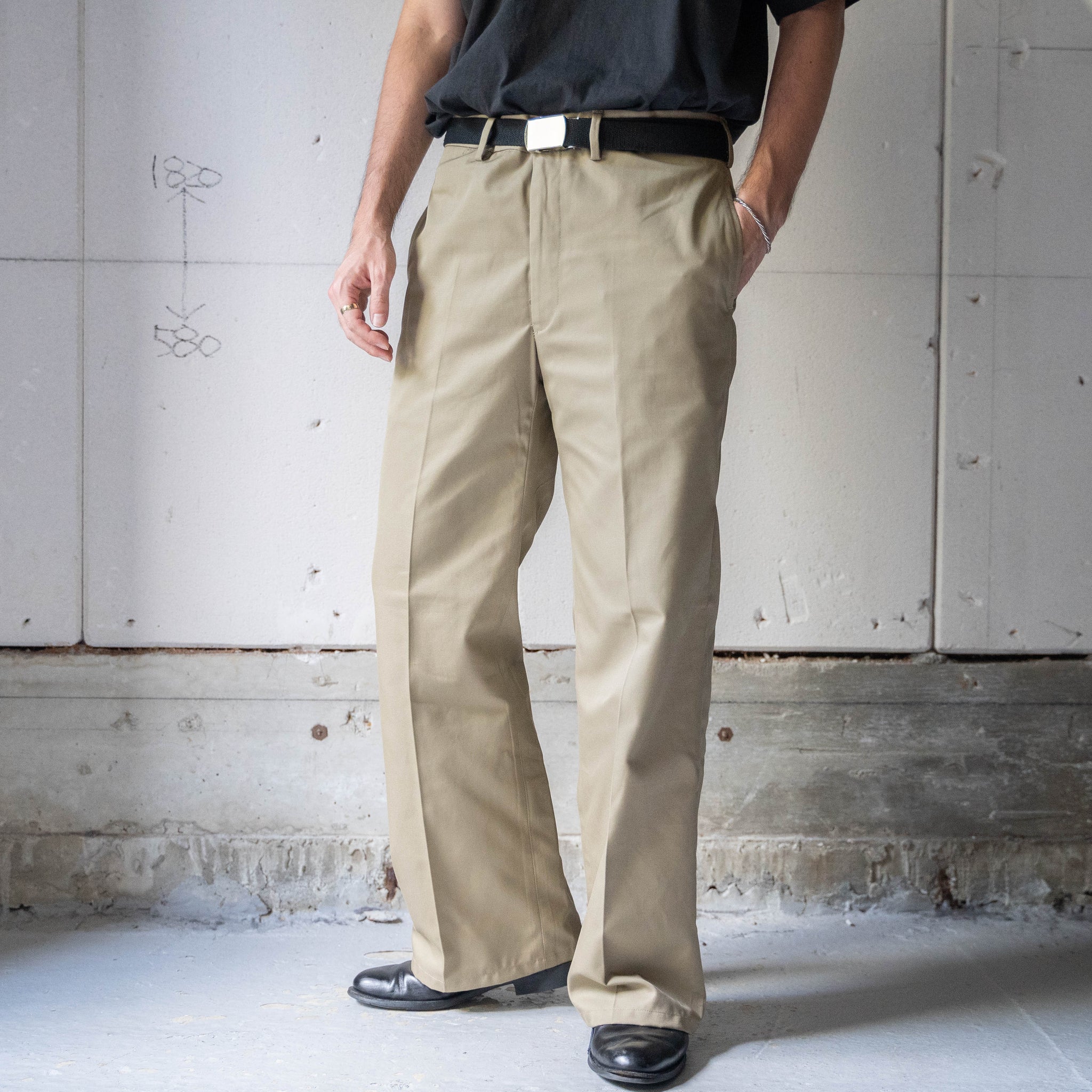 around 1990s Italian military beige color one tuck chino pants 'dead stock'