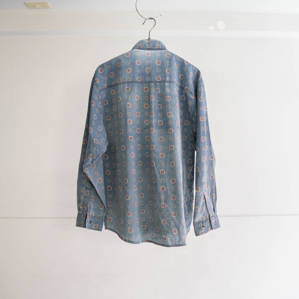 1990s blue based all over pattern l/s shirt -good fade-