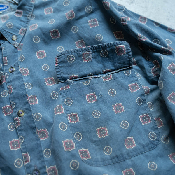 1990s blue based all over pattern l/s shirt -good fade-