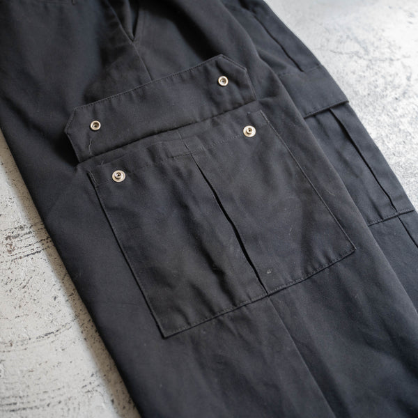 2000s RED CAP black cargo pants