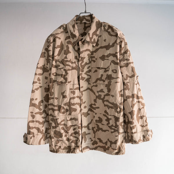 around 1990s Europe desert camouflage jacket -multi pockets-