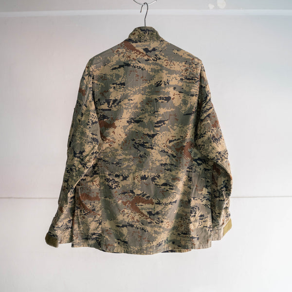 1990-00s Europe gray based digital camouflage jacket