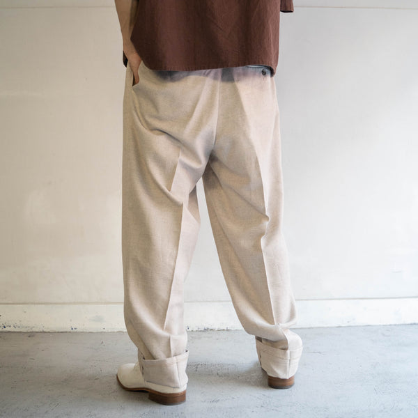 2000s ivory herringbone 2 tuck slacks