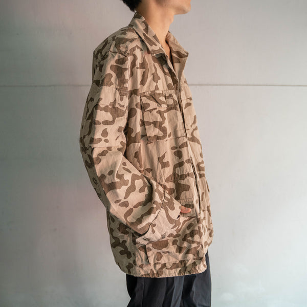 around 1990s Europe desert camouflage jacket -multi pockets-