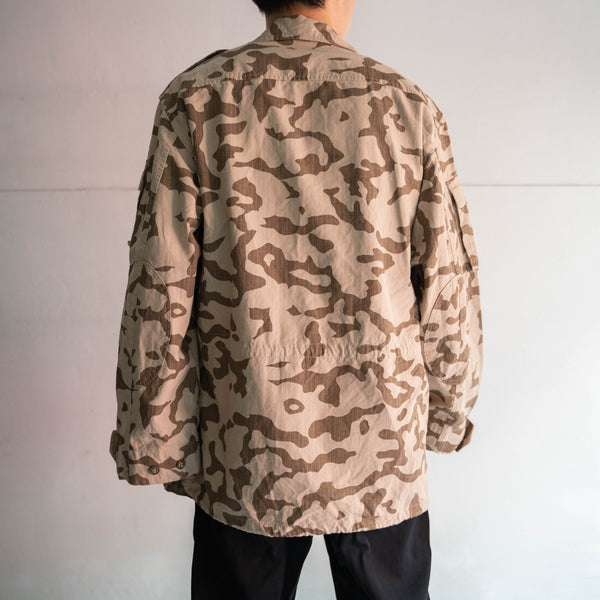 around 1990s Europe desert camouflage jacket -multi pockets-