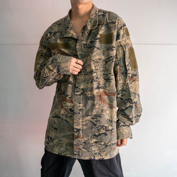 1990-00s Europe gray based digital camouflage jacket