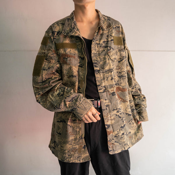 1990-00s Europe gray based digital camouflage jacket