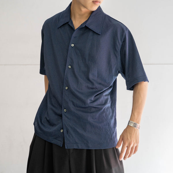 1990-00s dark navy geometric pattern s/s shirt -remake-