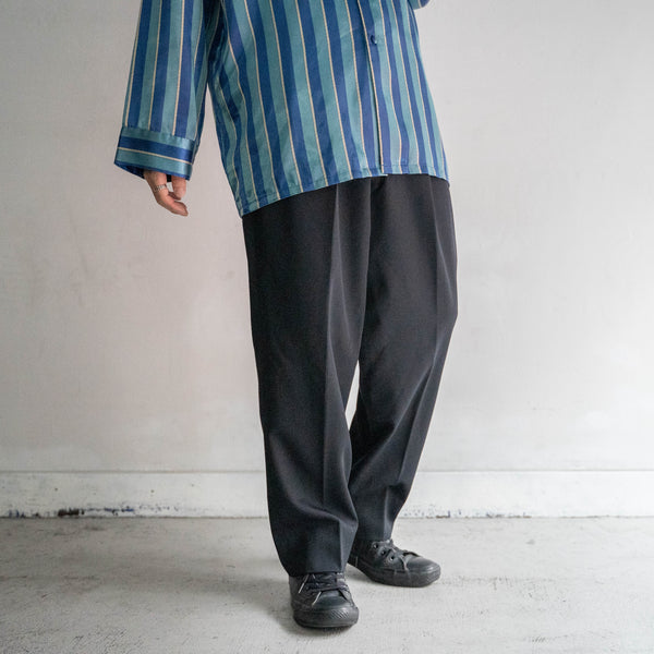 1970s Japan vintage black wool 100 2 tuck slacks
