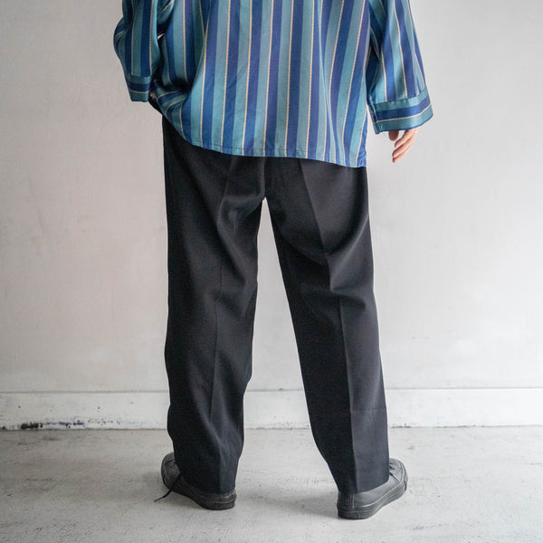 1970s Japan vintage black wool 100 2 tuck slacks