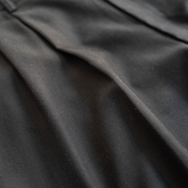 2000s Japan vintage black wool 100 2 tuck slacks -herringbone fabric-