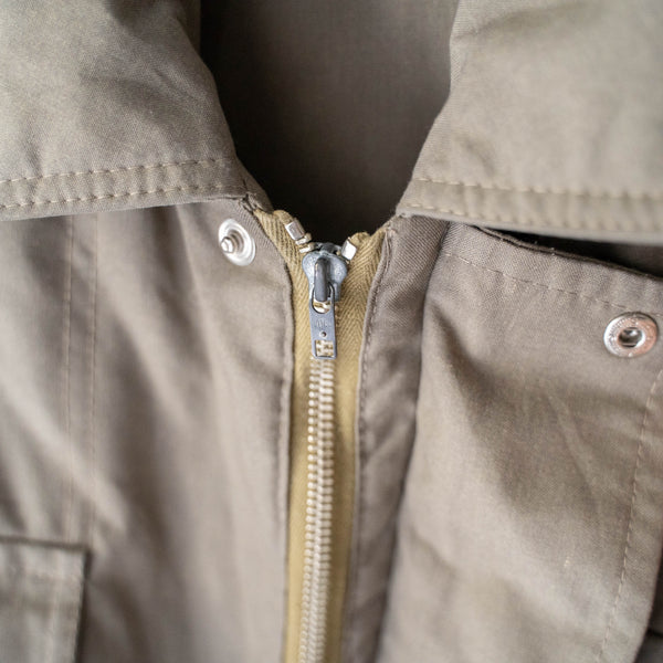 1970-80s Germany khaki color 4 pockets  puffed jacket -military like-