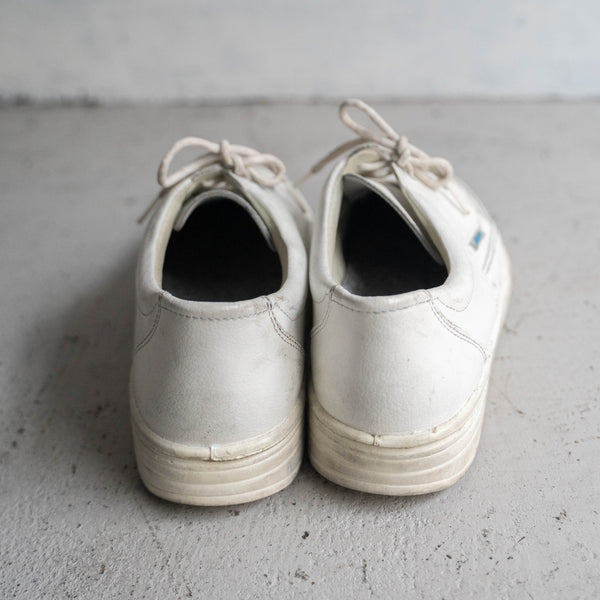 2010s British white color leather work sneaker